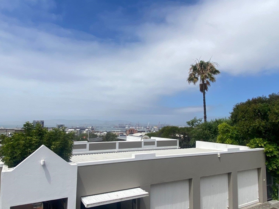 2 Bedroom Property for Sale in Green Point Western Cape